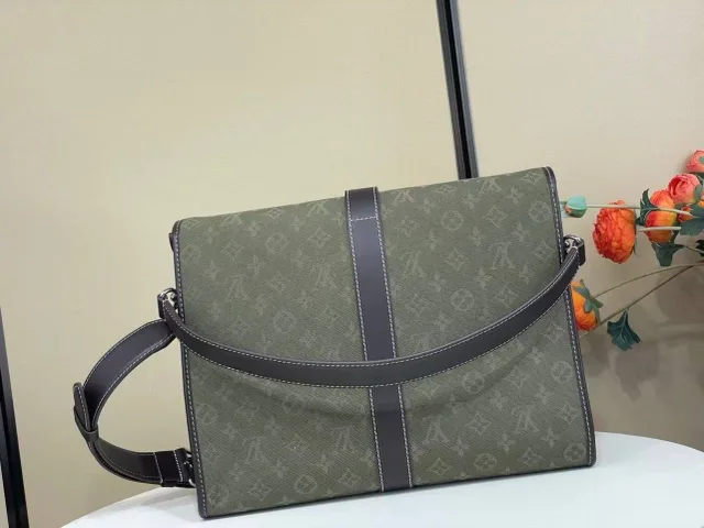 Сумка Louis Vuitton